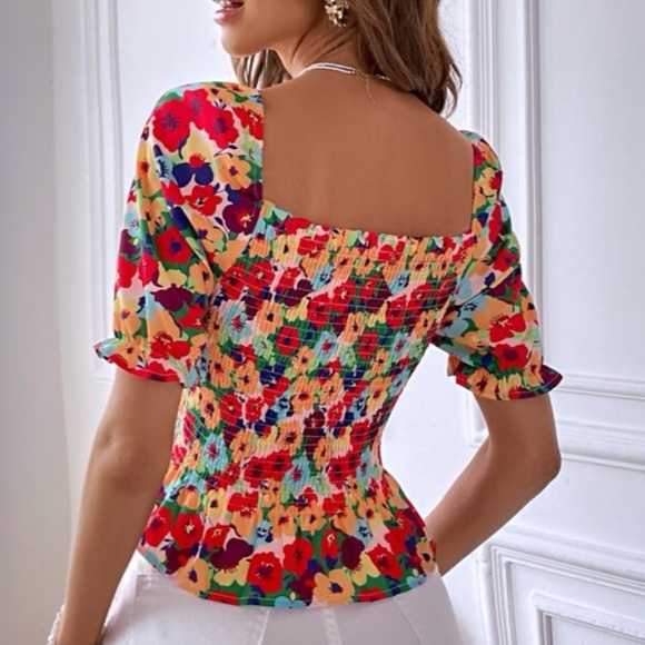 SHEIN Shirred Puffy Short Sleeve Floral Top Size XL - Picture 3 of 9